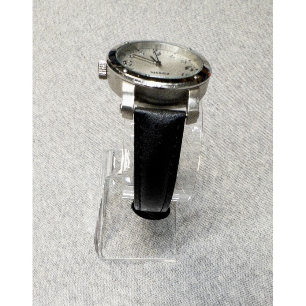 Fossil‎ Minimalist Black & White 34mm Watch New Battery - Picture 7 of 14